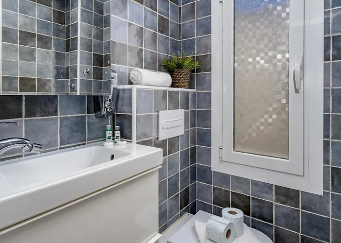 Sunny Serenity 200m From * Fuengirola