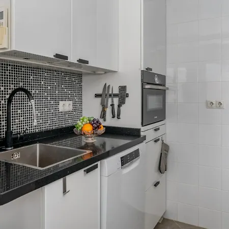 Sunny Serenity 200m From Appartement